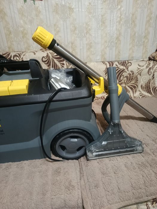 Моющий пылесос Пузи 10/1