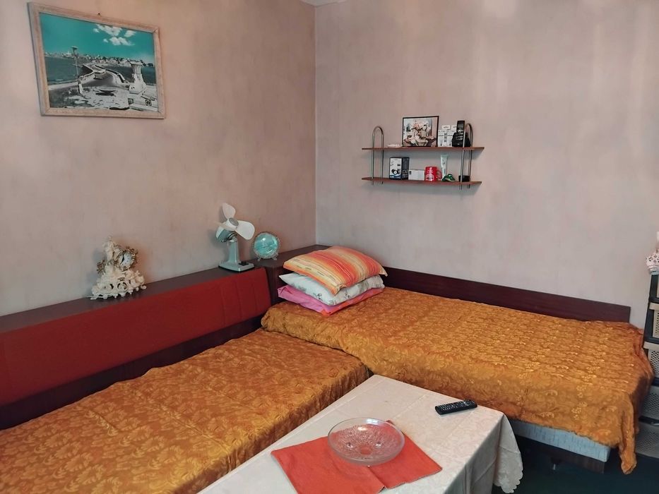 Продавам 2-стаен, Здравец север