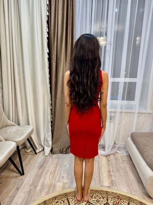 Два наряда. Двусторонее нарядное блестящее платье