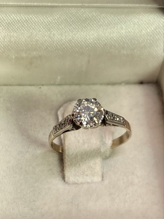 Inel solitaire aur 18kt.cu diamant 0.75ct