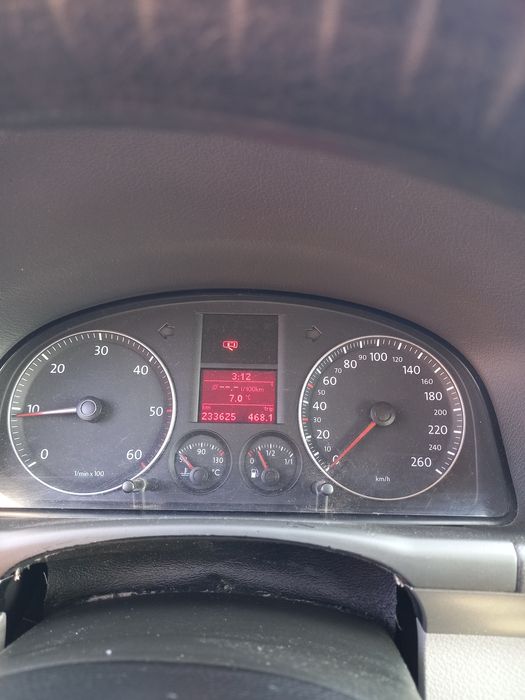 Auto Touran 1,9.. 2004 funcțional..
