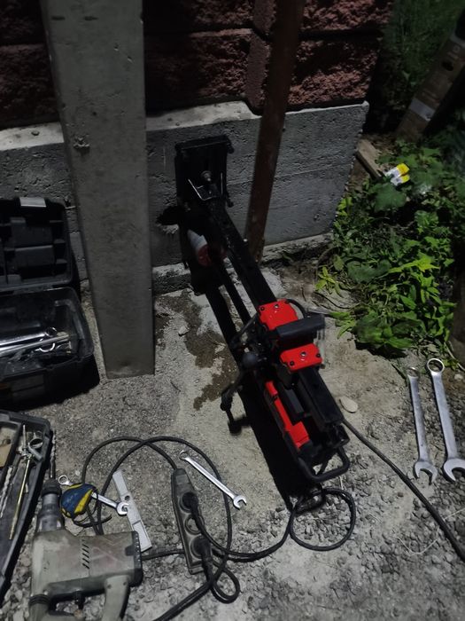 Алмазное сверление отверстий