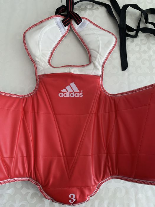 Продается защитные щитки для спорта