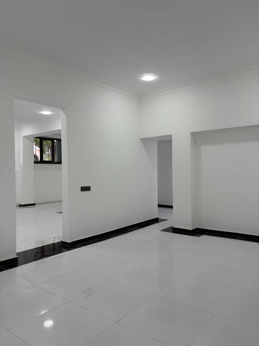 Сдаётся в аренду нежилое помещение 206 кв/м цена 2.000 $