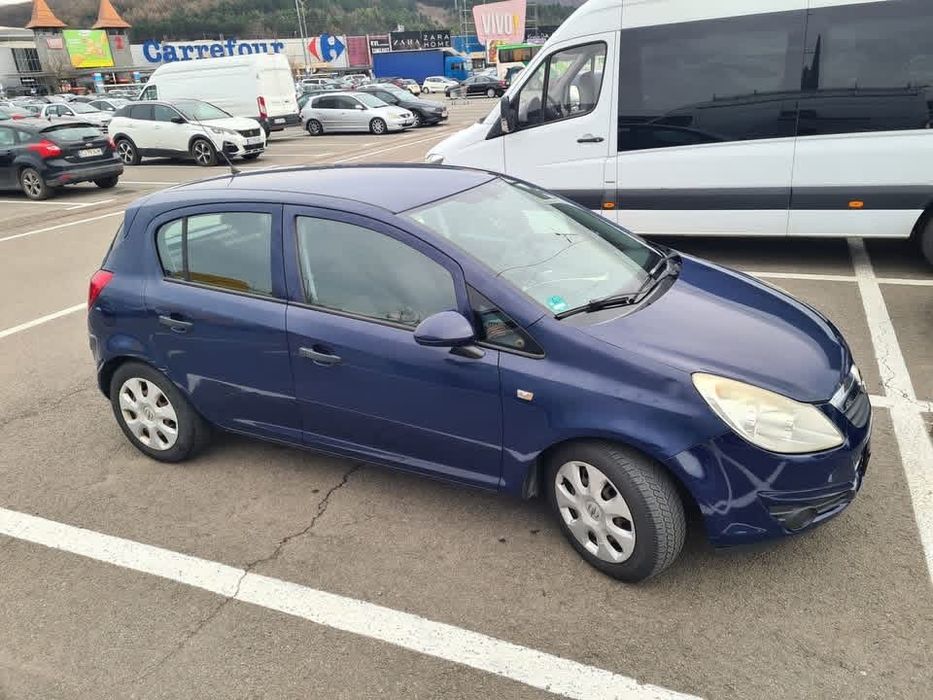 i am selling opel corsa 1.2 benzina