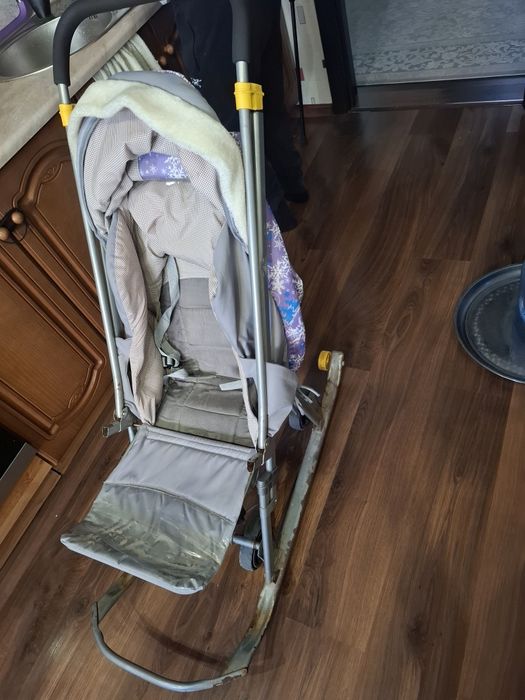 Саночки складные на колесах