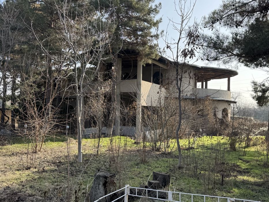 Дом 6км.от Ташкент20сот.ГЭС Кадырья(подходит под санаторий или клинику