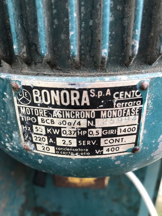 Vand zdrobitor struguri electric