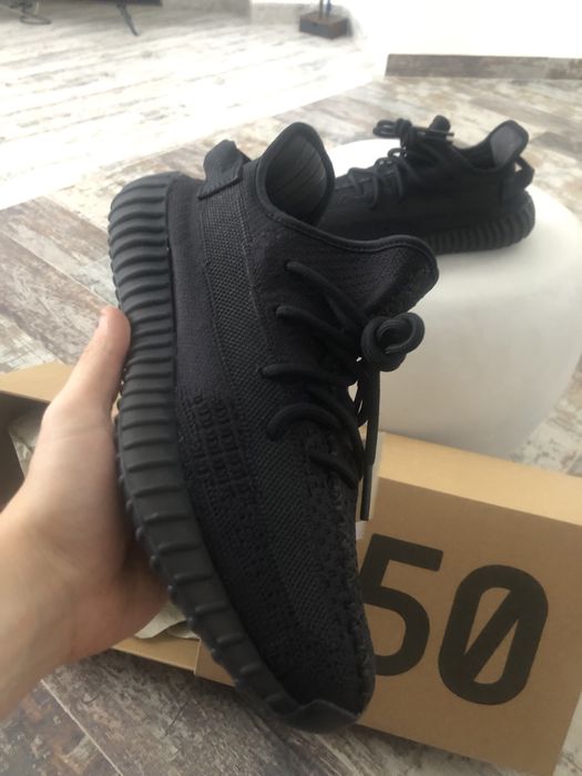 Adidas Yeezy Boost 350 V2 Onyx