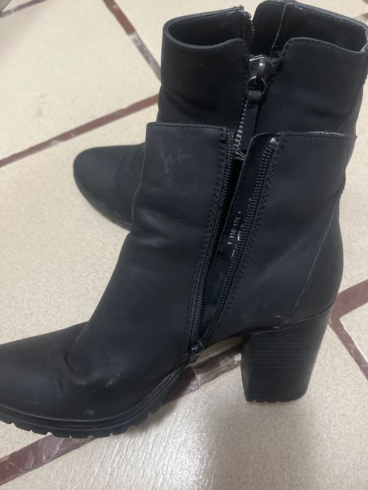 Дамски боти,черни на ток