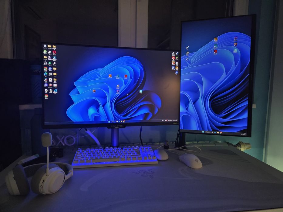 Уникален БЯЛ Геймърски Компютър | RX 9060 XT 16GB | Ryzen 5 5500 | 1TB NVMe | 16GB RAM