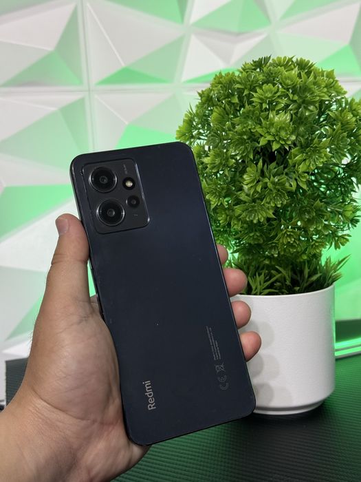 Телефон Redmi Note 12