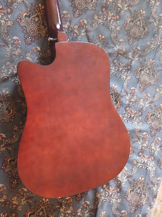 gitara sotiladi zur