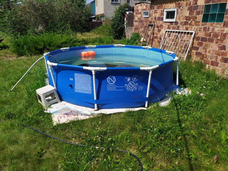 Бассейн каркасный