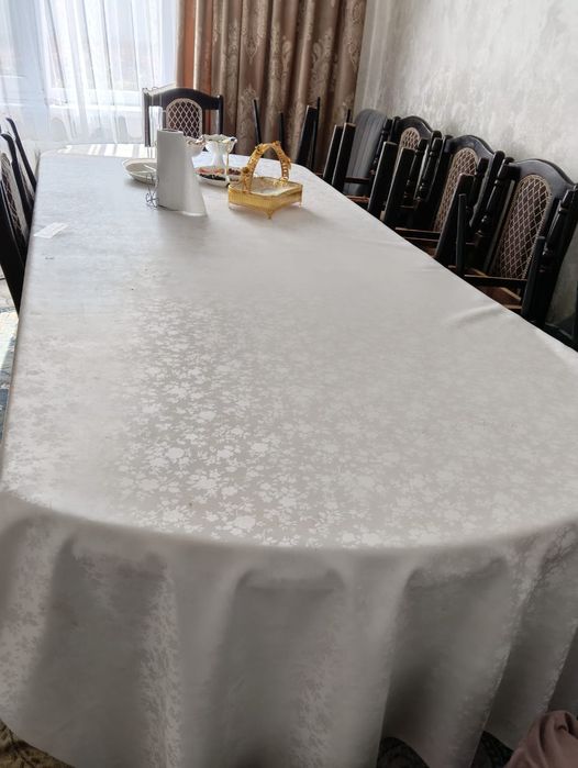 Стол орындактарымен сатылады