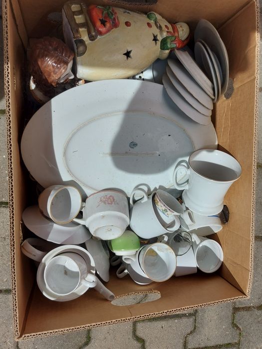 Diverse piese de portelan vechi