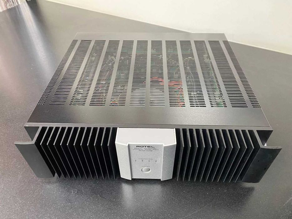 Усилвател Rotel RMB-1048