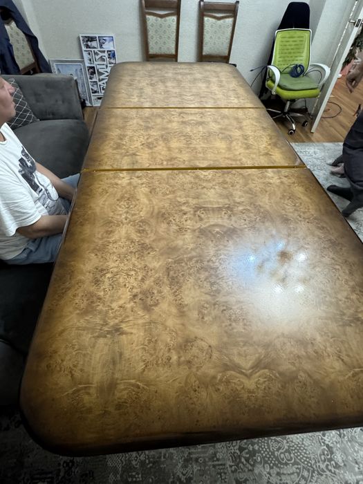 Комплект обеденный стол и стулья