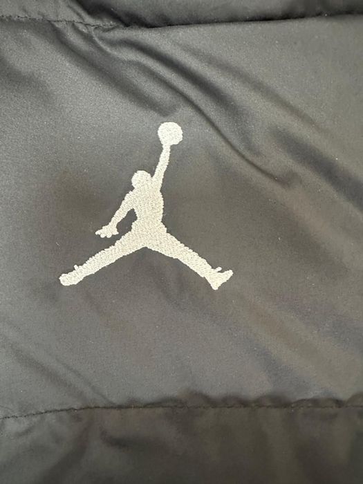 Продам куртку Jordan