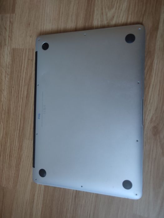 Macbook Air 13 2017 A1466 Emc 3178 - i5 / 8gb  / Baterie Buna