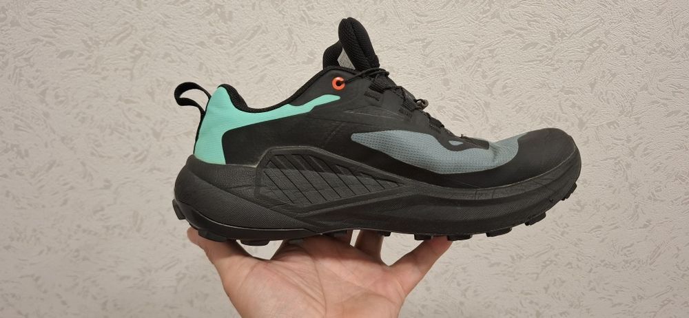 Красовки Salomon genesis
