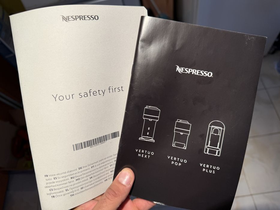 Кафемашина с капсули NESPRESSO VERTUO POP