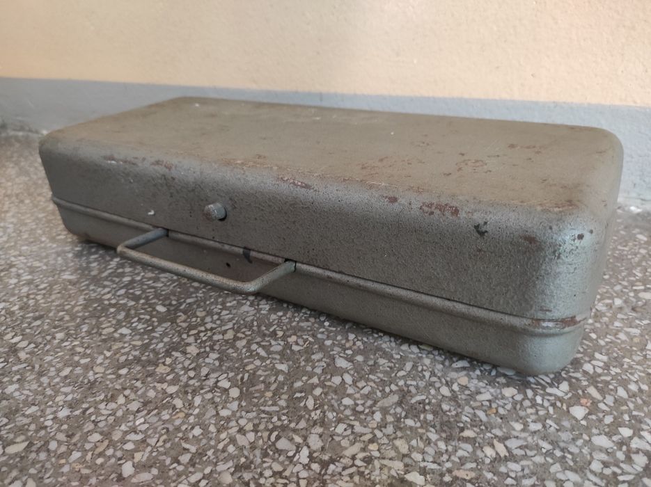 Cutie metalică pt componente sudare și tăiere oxiacetilenică