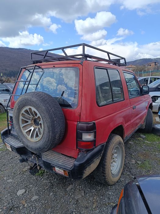 Митсубиши Паджеро 2.5 тд 99 коня на части