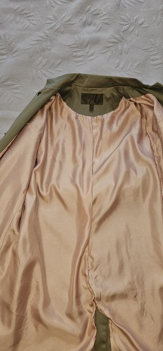 Продам плащ Cortefiel, в отличном состоянии