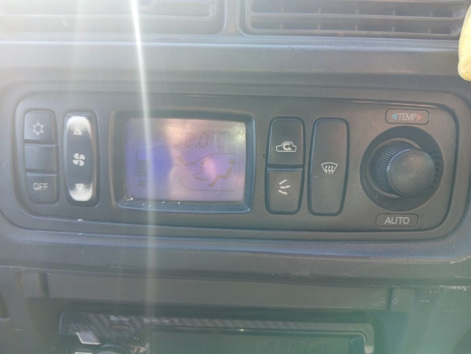 Блок управления печкой кондер ом Митсубиси