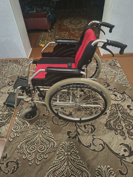 Продается инвалидная коляска