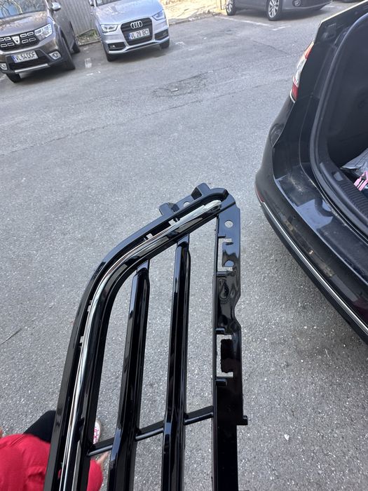 Grila bara inferioara ford mondeo