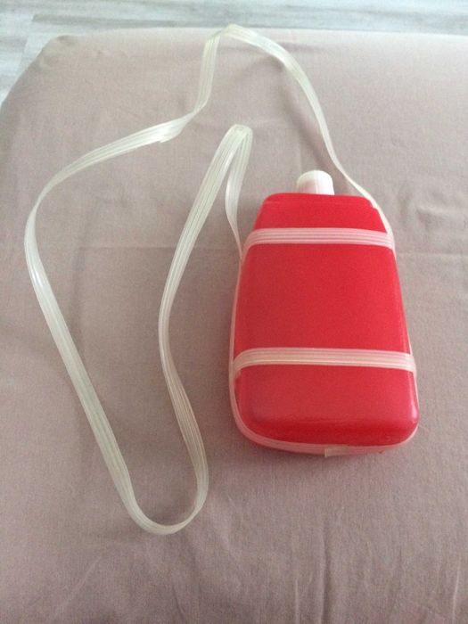 Детско шише, от предучилищна група за вода, от соца.