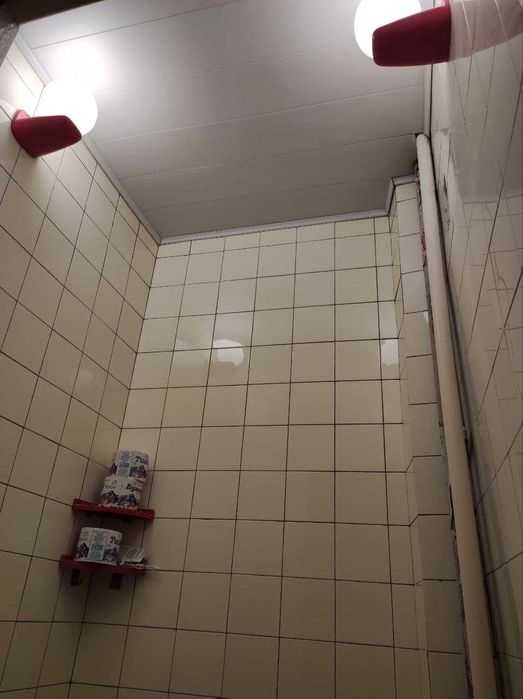 Продаётся 3-х комнатная кв-ра на 2-ом этаже, возле Паркентского базара