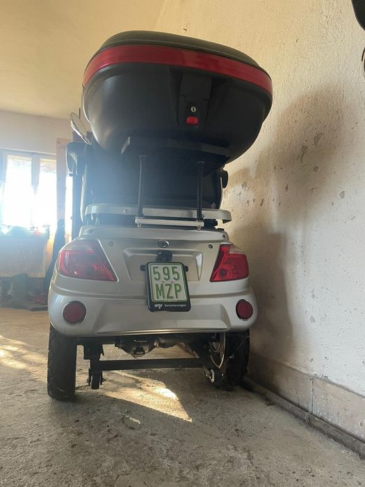 Scuter electric în stare foarte buna