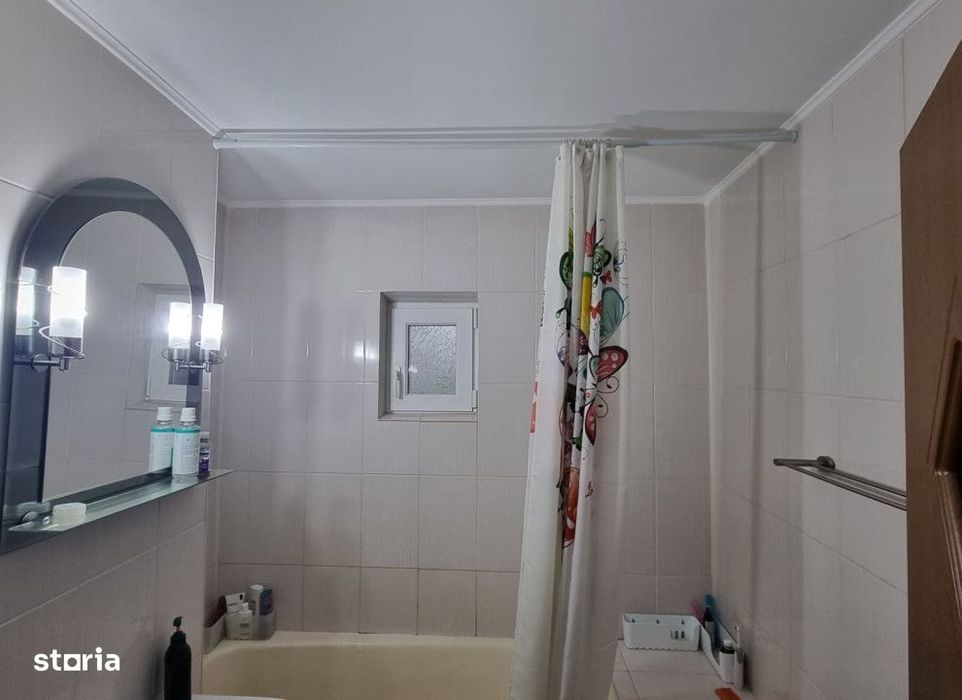 Apartament 3 camere Nicolina , 64 metri, etaj 4 Cod:163190