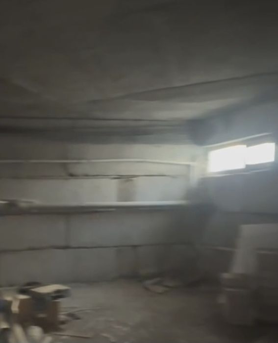 2хоналик подвал квартира сотилади, шарк2,Чевар оркасида