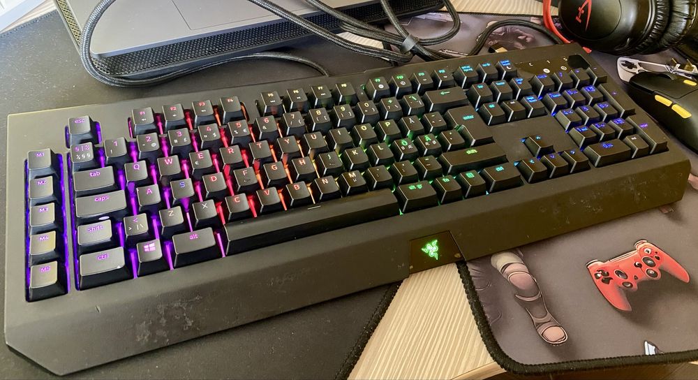 Tastatură Razer Blackwidow Chroma v2