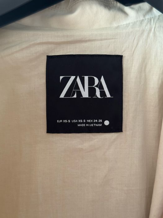 Тренч Zara, с этикеткой