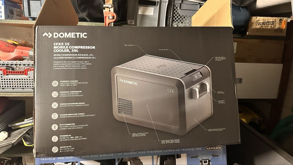 Продавам хладилна чанта на Дометик Dometic