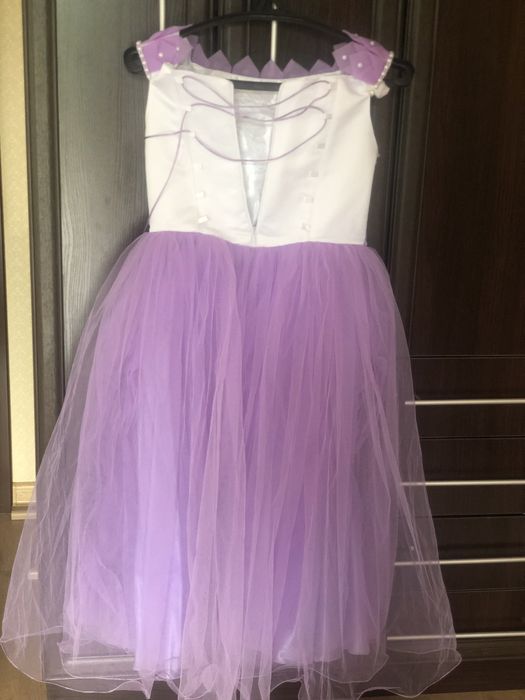 Продам платье на 10-11 лет