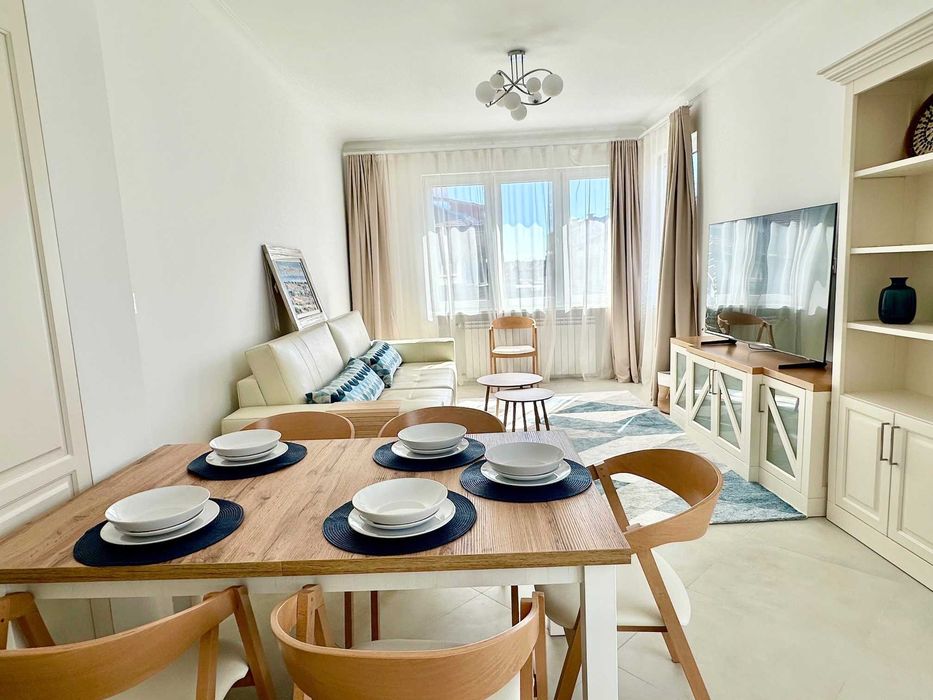 Под наем 4-стаен апартамент на Витошка