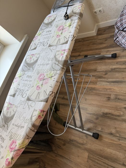 Продам гладильную доску/ гладилка