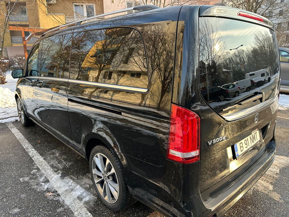 Inchirieri Auto / Mercedes V-Klasse 2023 / Luxury Microbuz / 7+1 loc