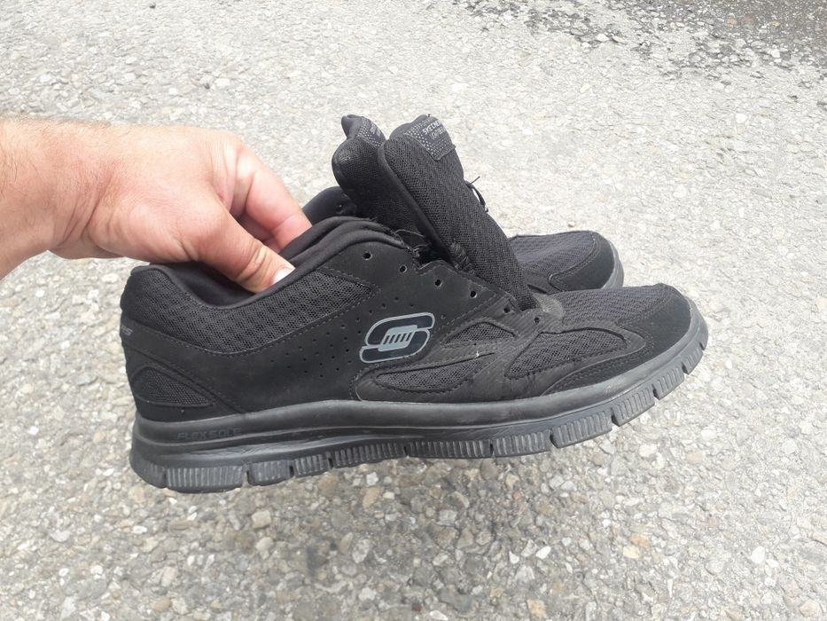 Adidasi Skichers Lightweight 45 Germany