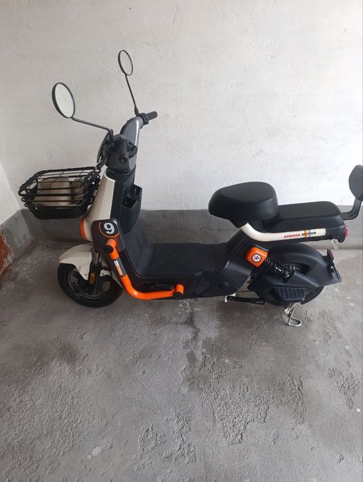 Skuter elektro sotiladi holati tiniq