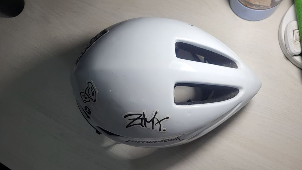 Аэро шлем для велосипеда