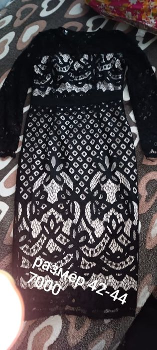 Продам новые платья