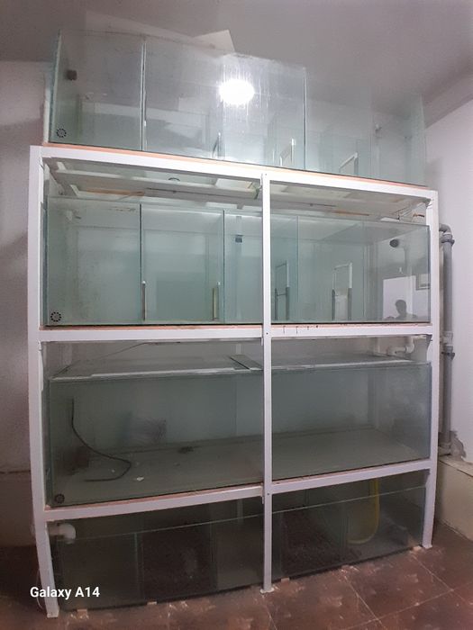 Срочно!!! Продаётся  Большой Аквариум!!!