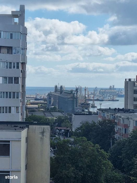 Gara mangaliei-apartament 2 camere decomandat 52 mp